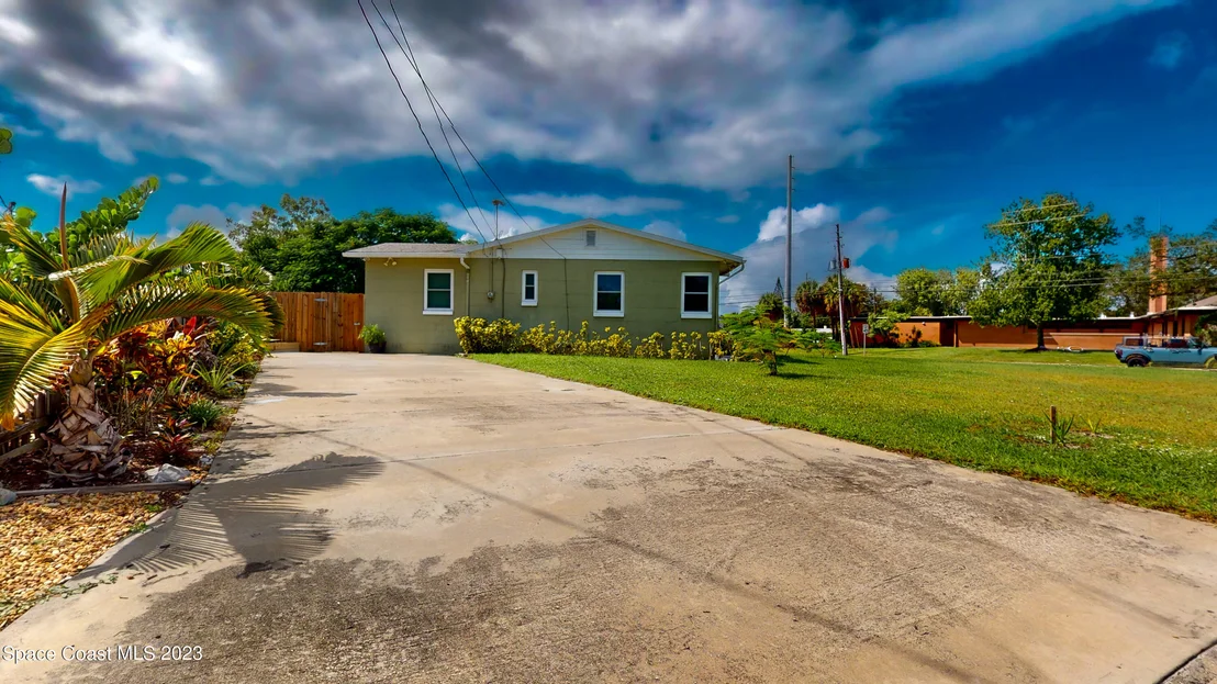 Photo of 1326 Sun Circle E