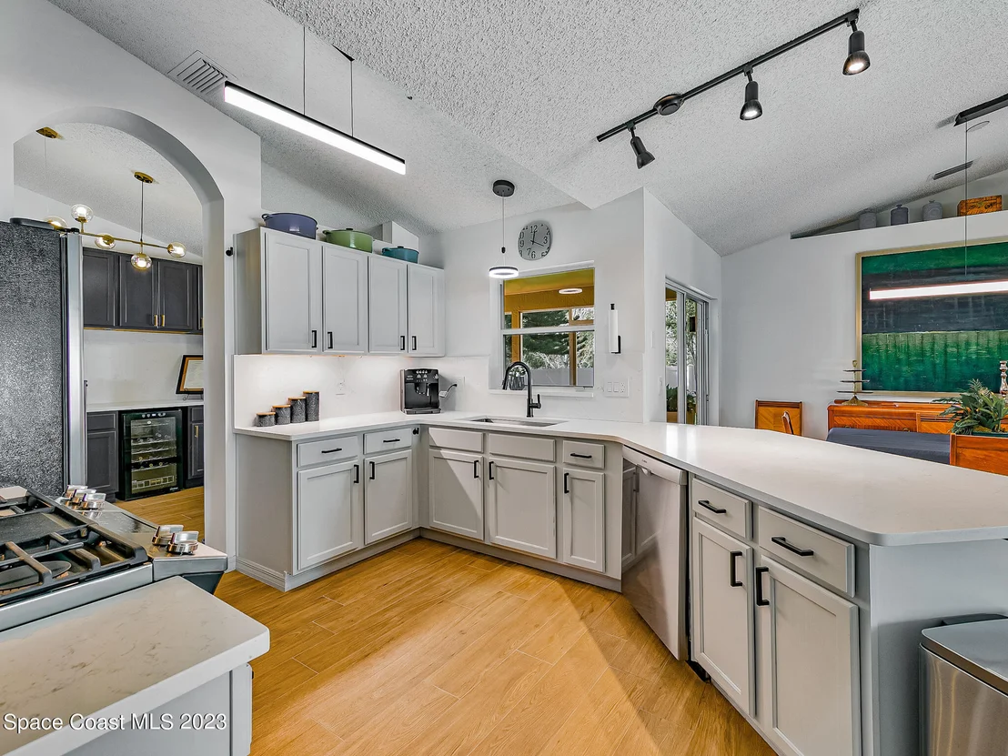 Photo of 969 Tamarind Circle