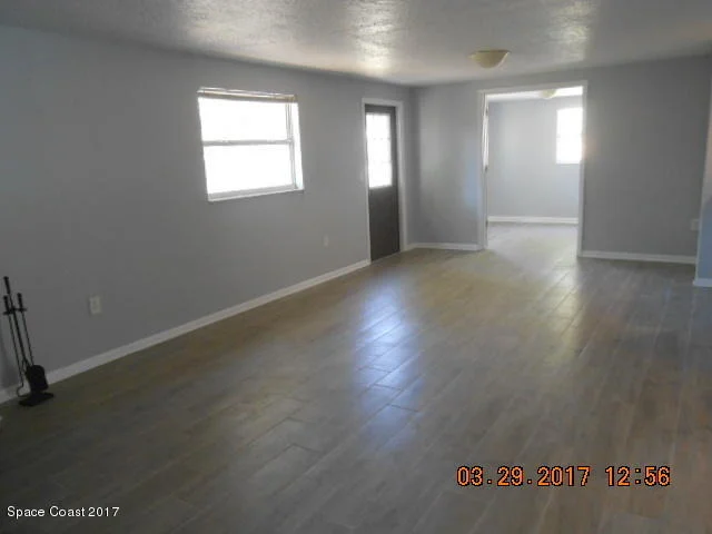 Photo of 1040 Slayton Avenue