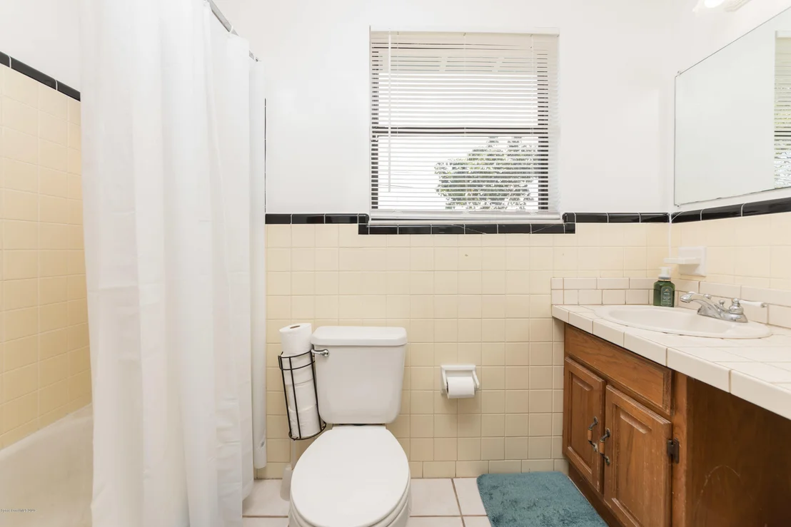 Photo of 1213 Princeton Road
