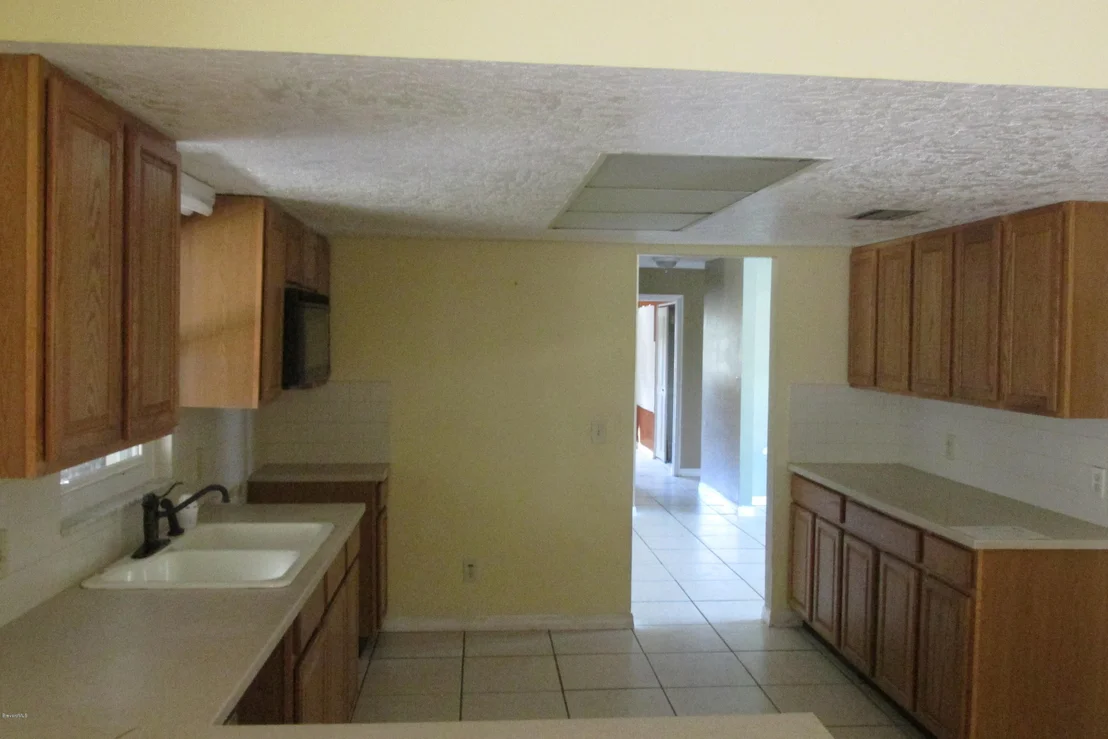 Photo of 308 SOUTHGATE Boulevard