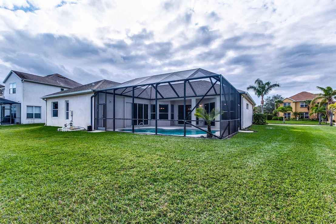 Photo of 3637 Peninsula Circle
