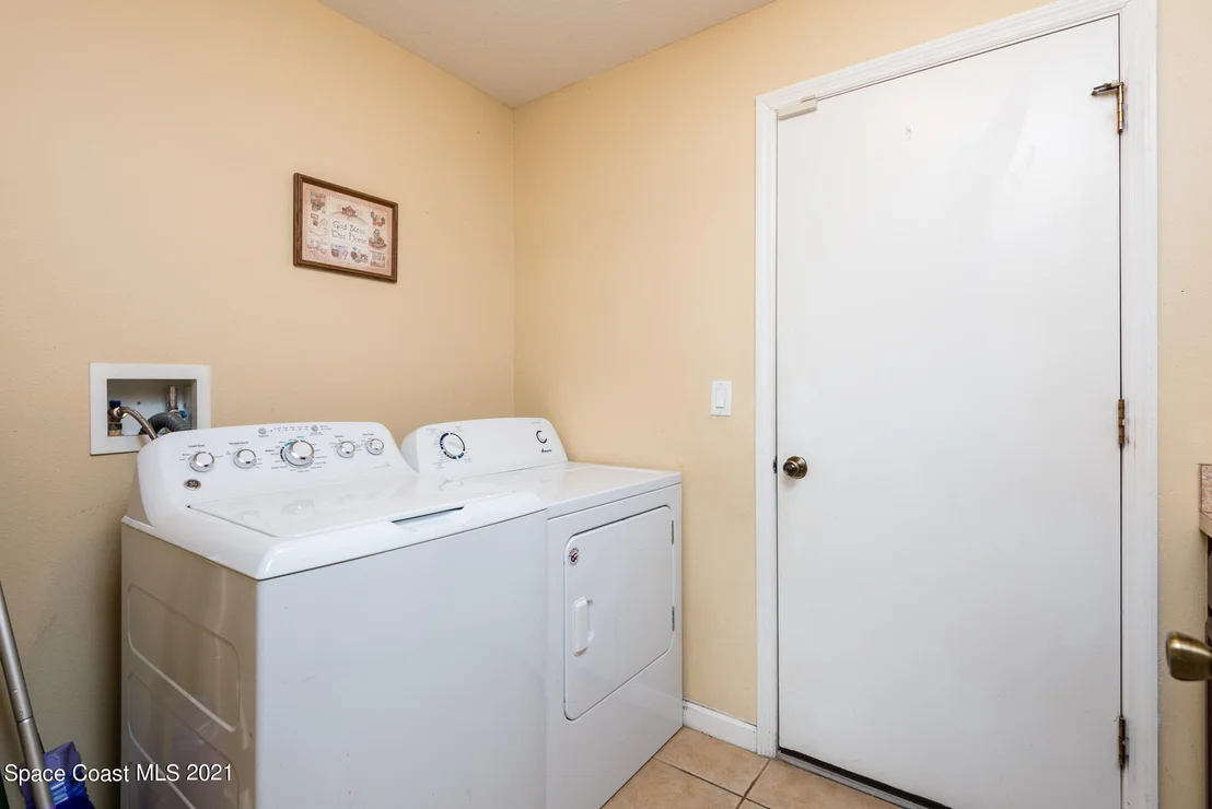 Photo of 245 Dryden Circle