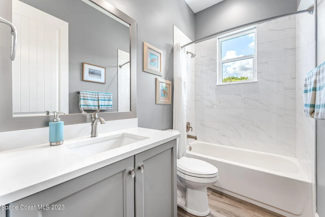 Photo of 6231 Windward Lane