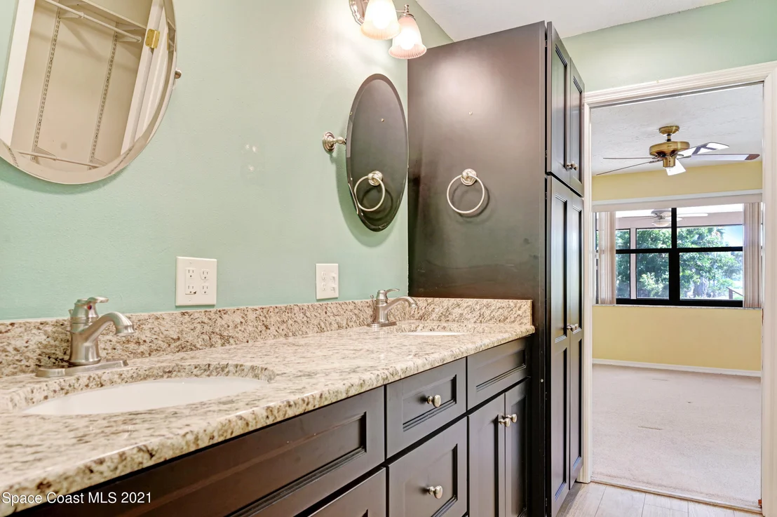 Photo of 255 River Road Circle