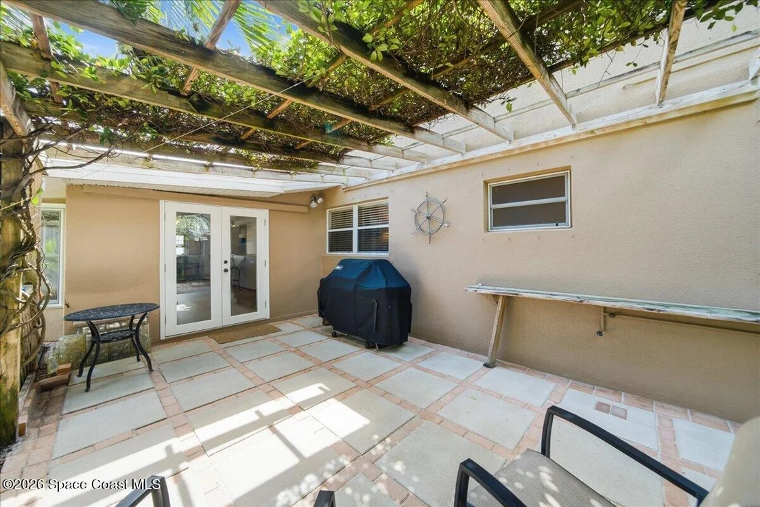Photo of 180 5th Street