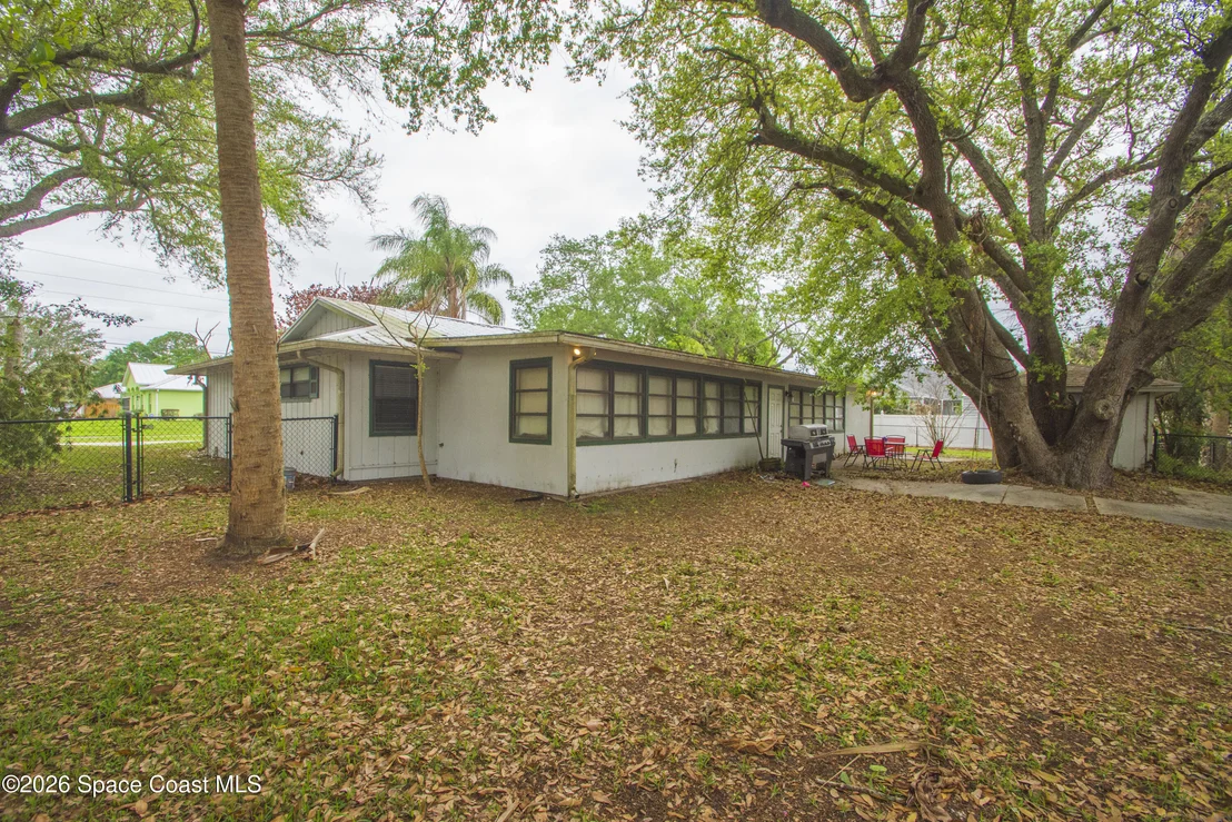 Photo of 697 Barber Street