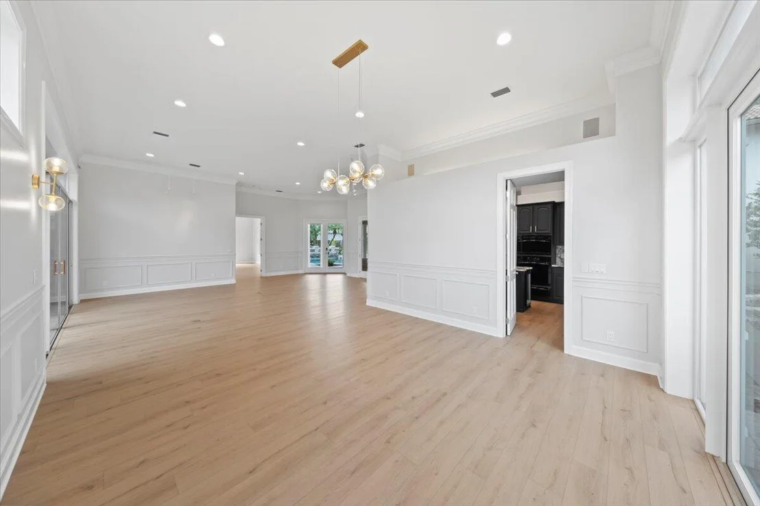 Photo of 405 Newport Drive