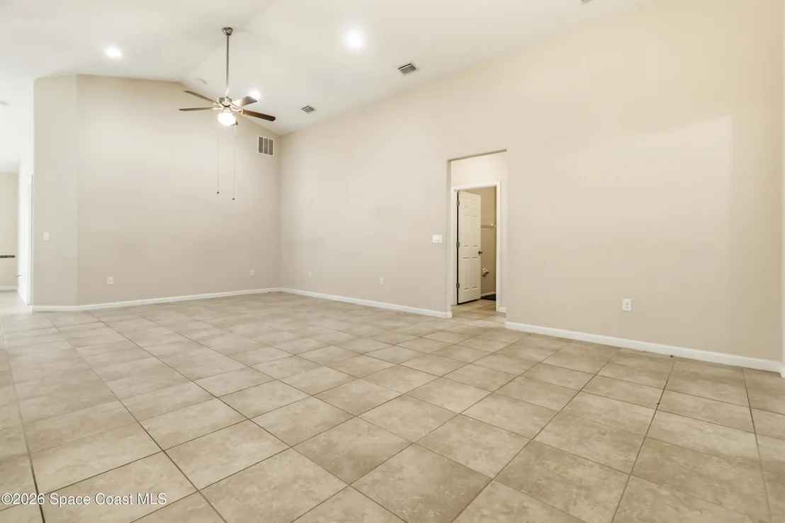 Photo of 577 Trymore Drive SE