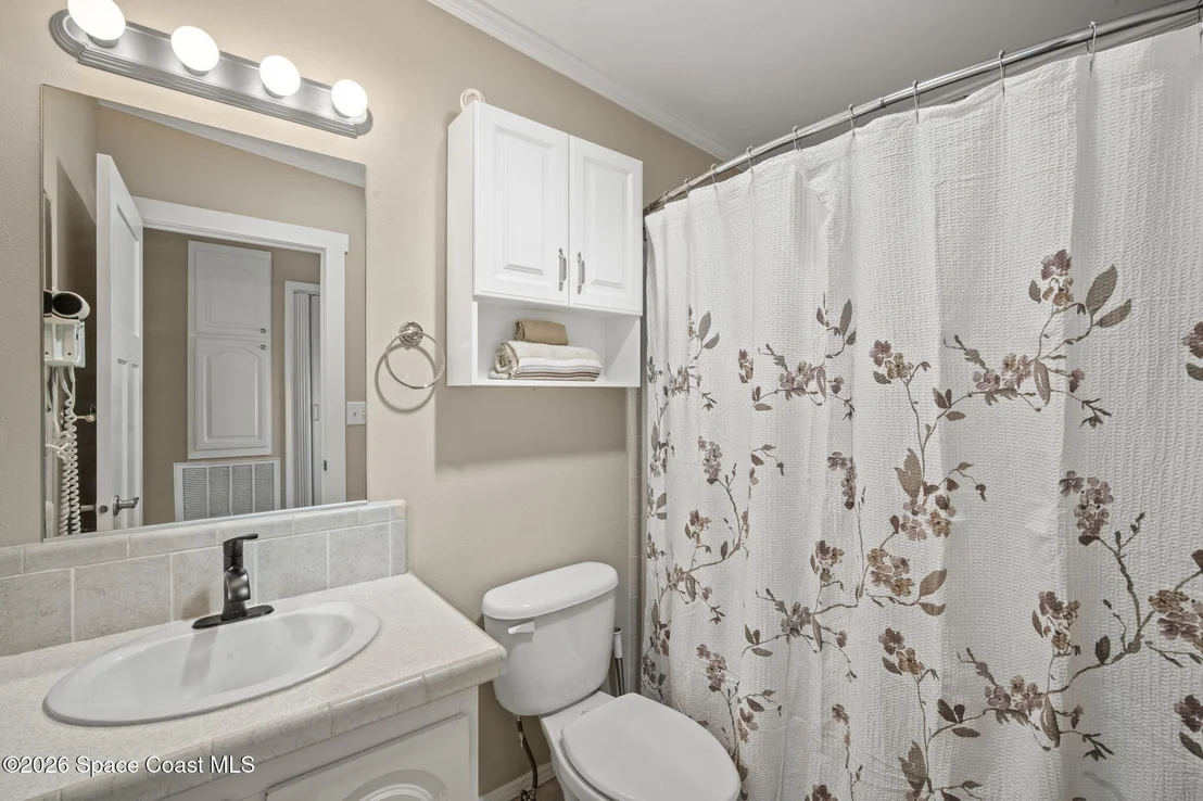Photo of 2966 Indian River Drive NE