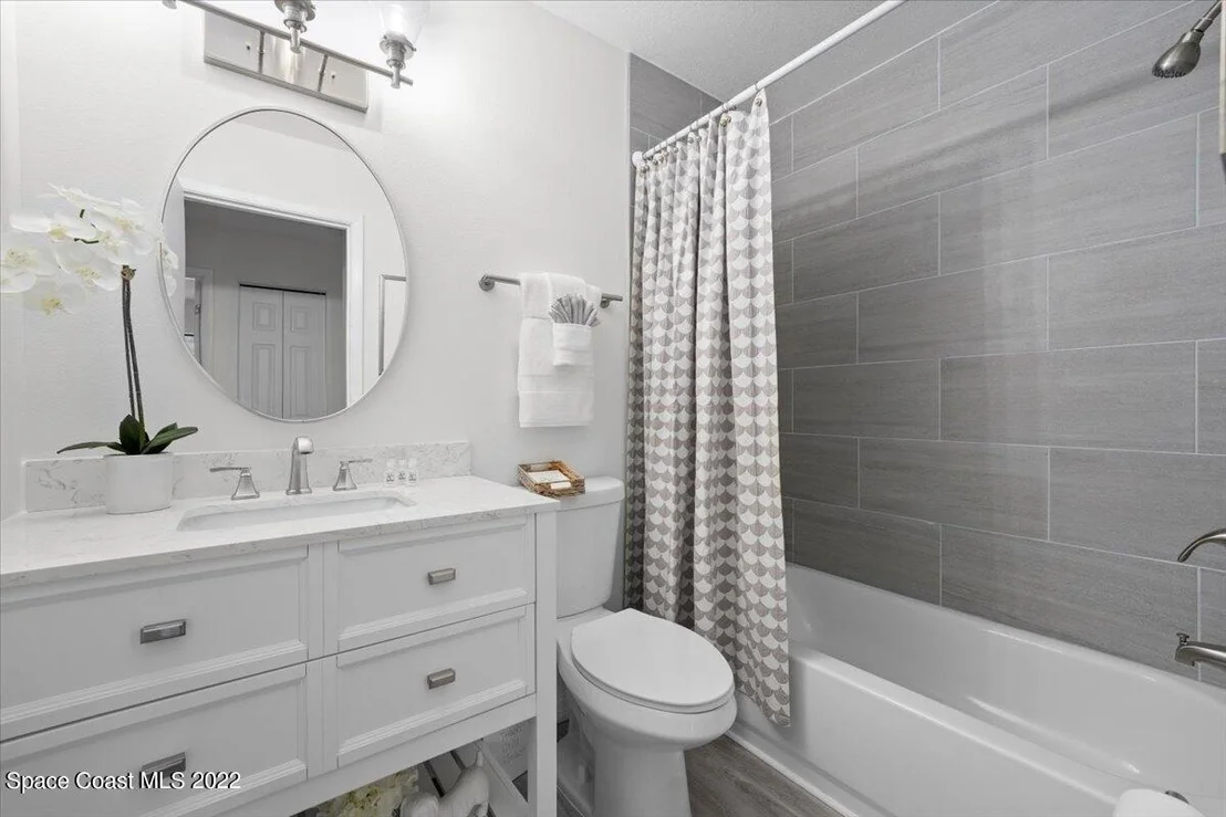 Photo of 1365 Wayside Court NE