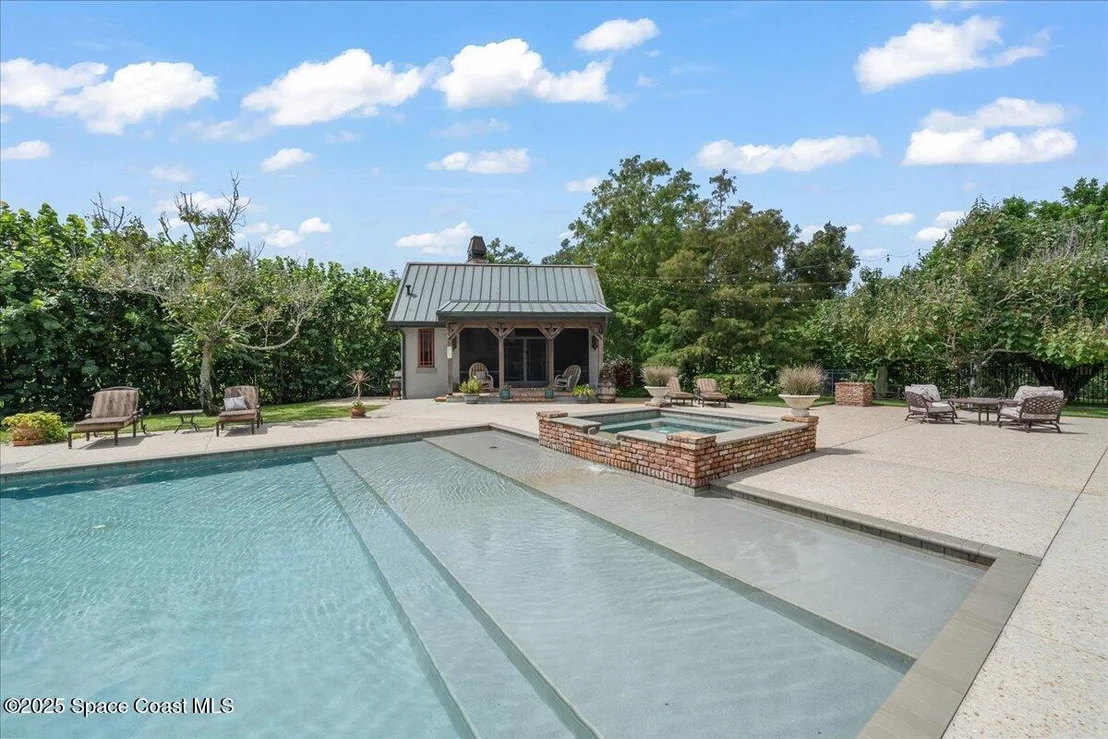 Photo of 586 Wethersfield Place