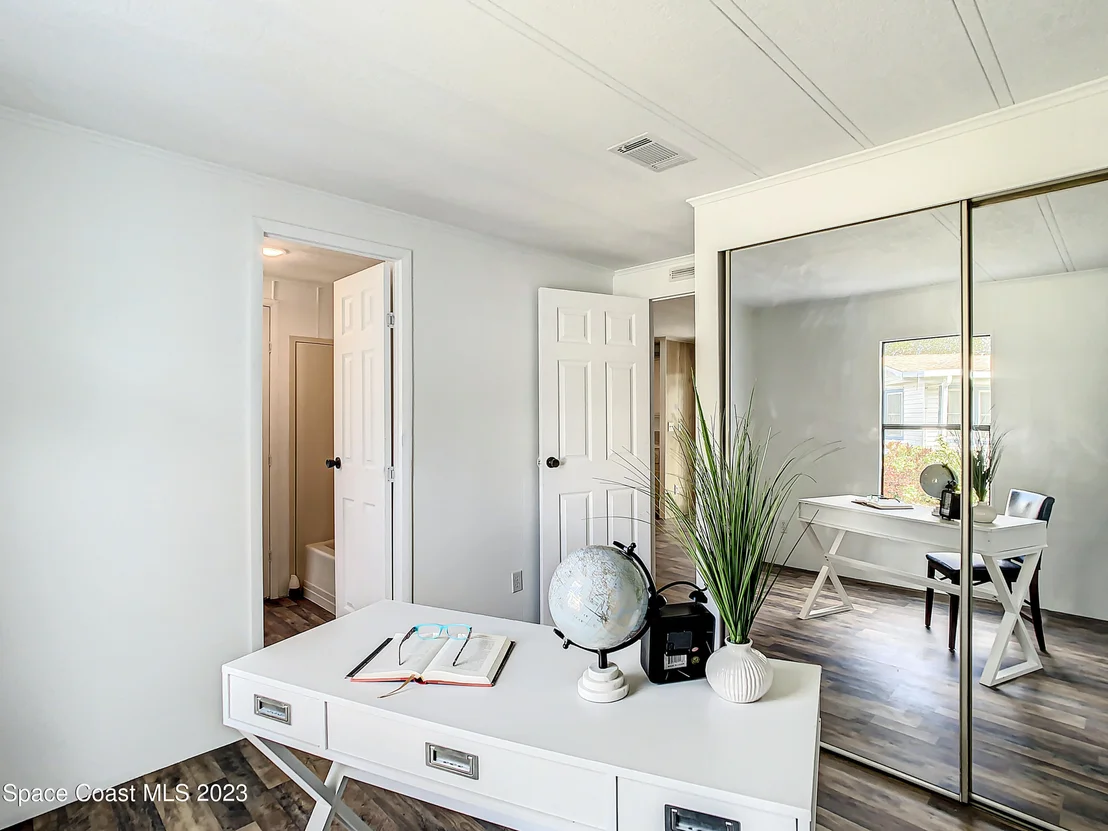Photo of 534 Jennifer Circle
