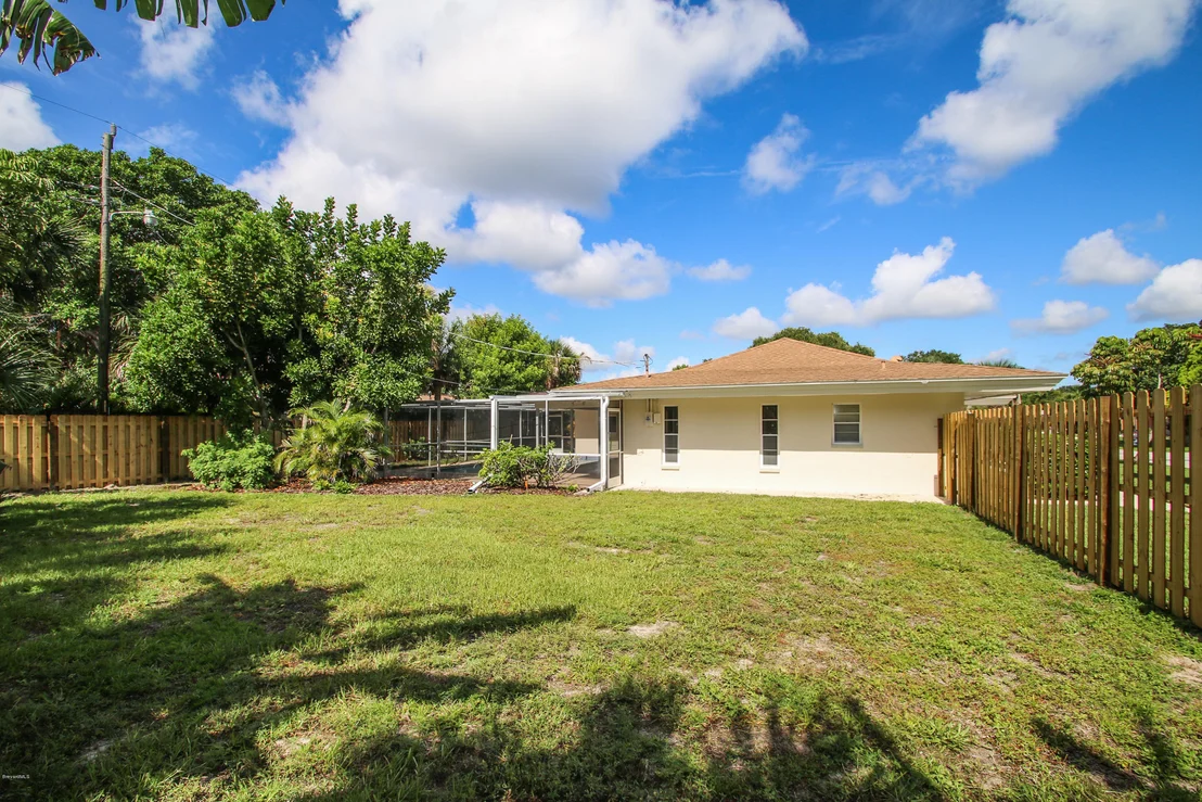 Photo of 465 Seabreeze Drive