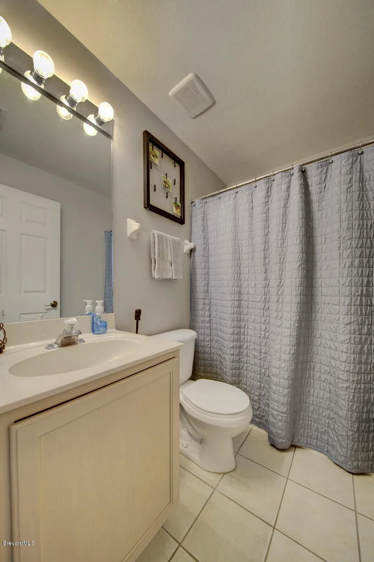 Photo of 1071 Olde Bailey Lane