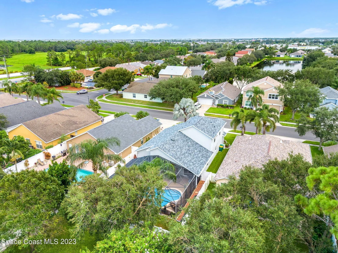Photo of 2060 Stratford Pointe Drive