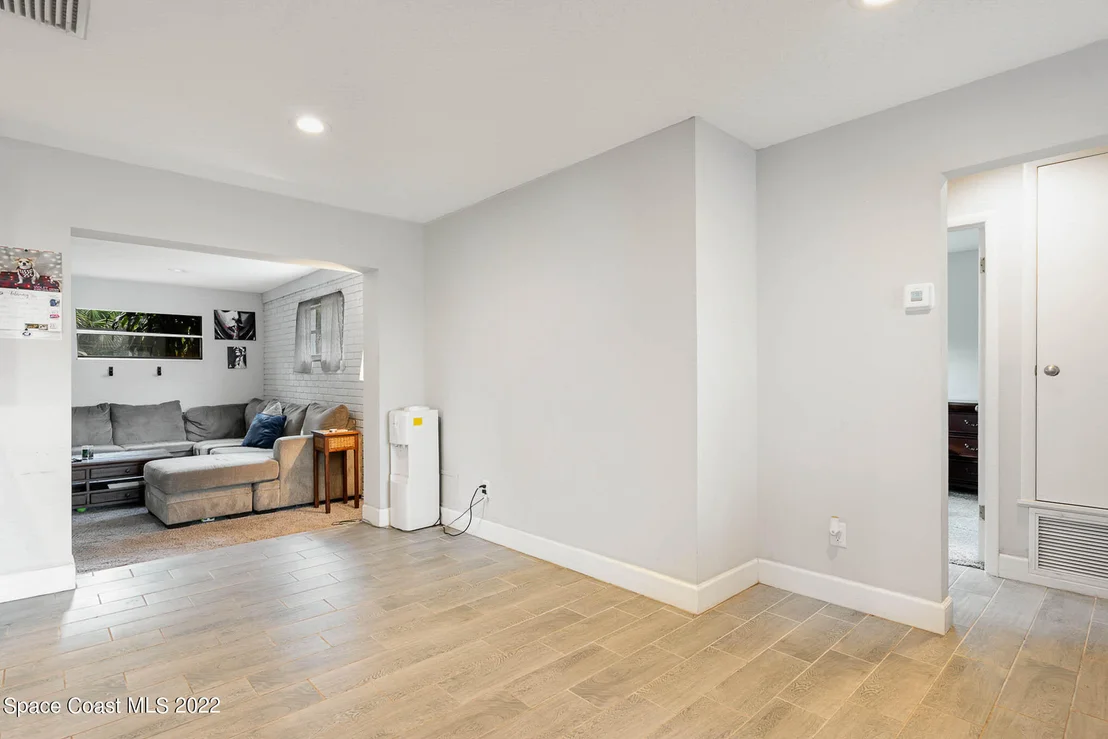 Photo of 1106 Basalona Drive