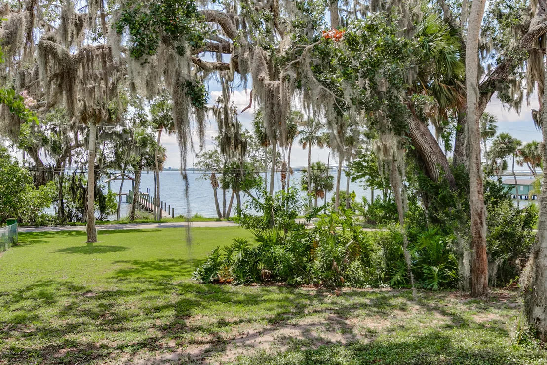 Photo of 3513 N Indian River Drive