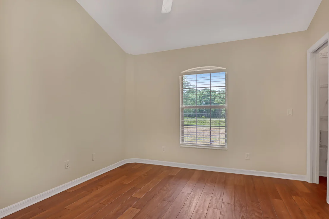 Photo of 1840 Barton Boulevard