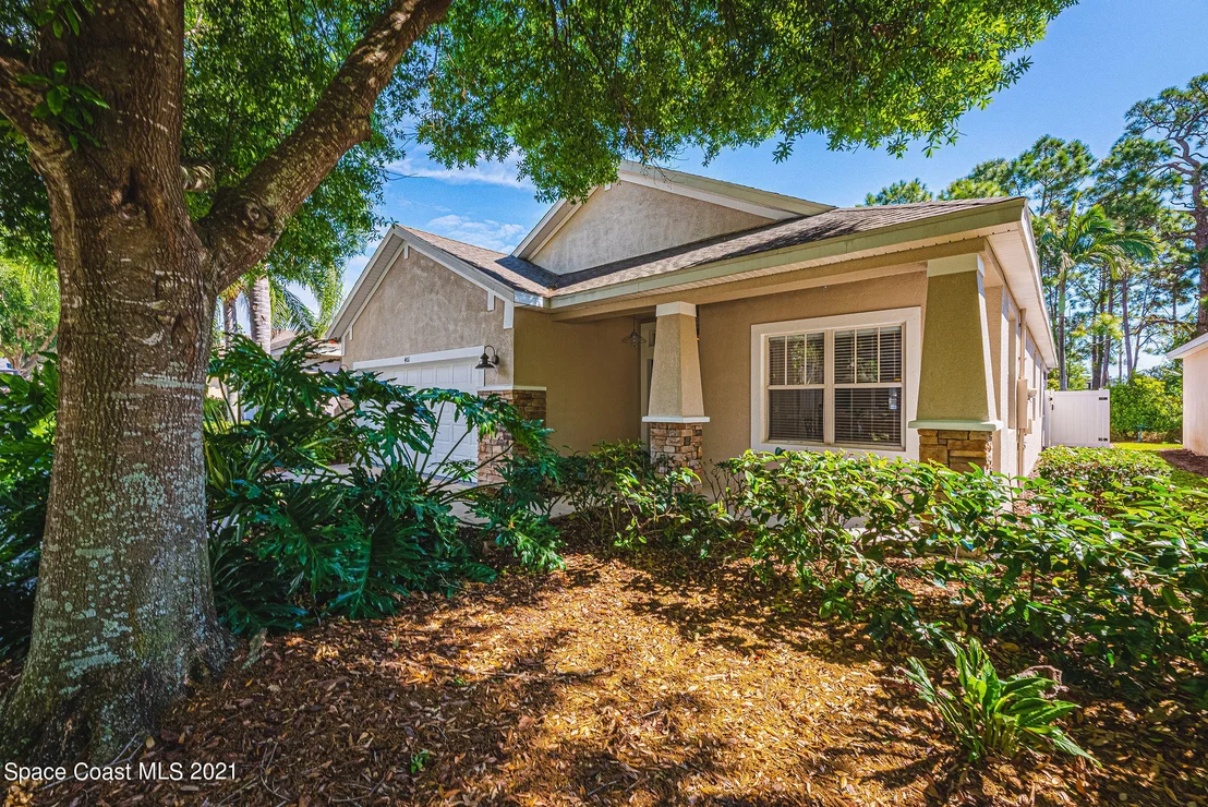 Photo of 401 Waterside Circle