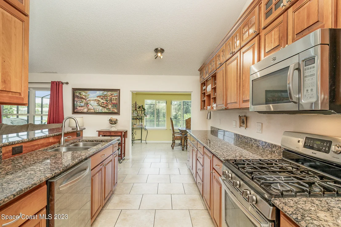 Photo of 1202 Meadow Lake Road