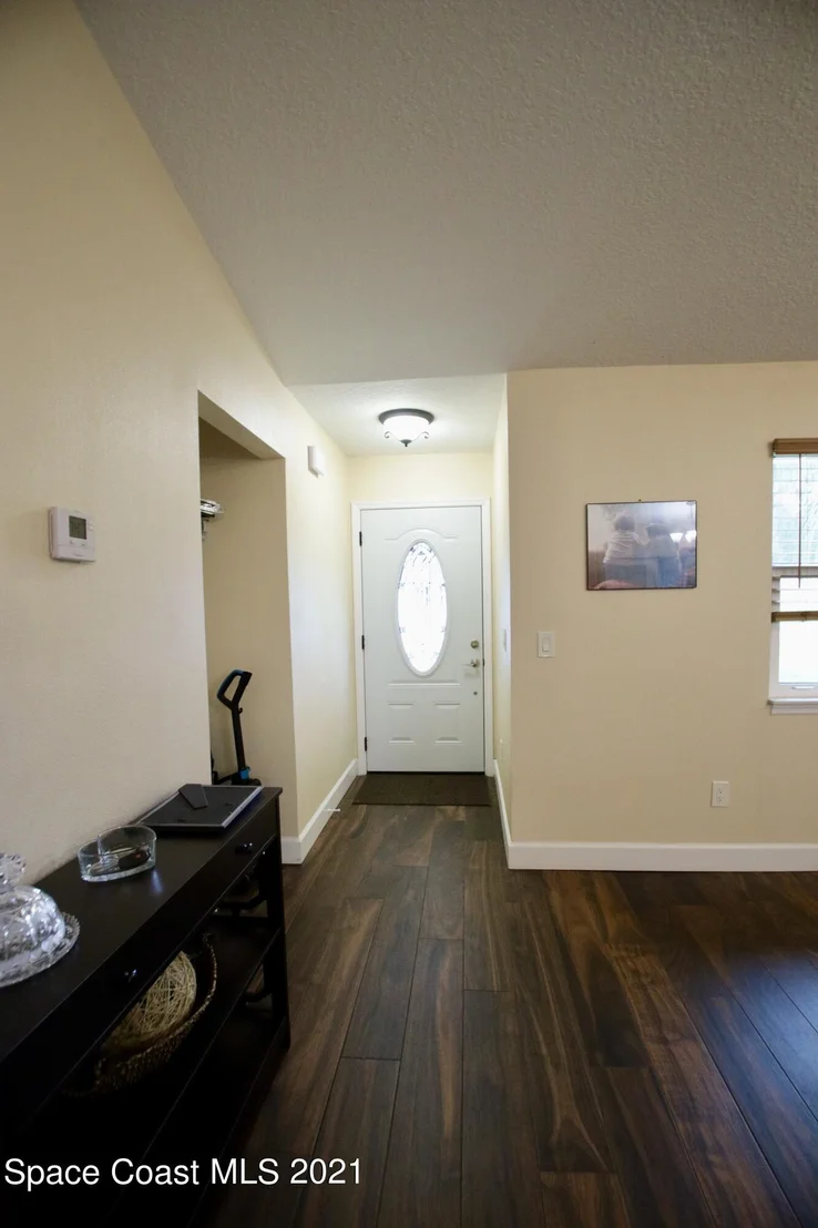 Photo of 9026 85th Place