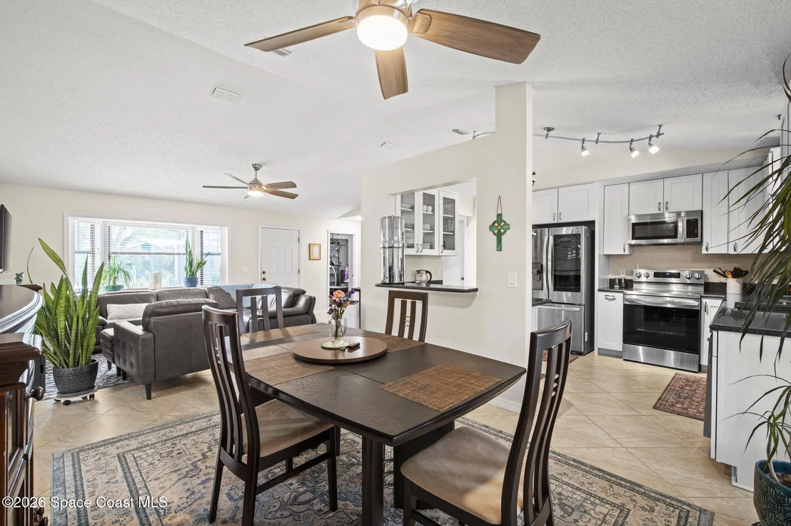 Photo of 7455 Darien Road