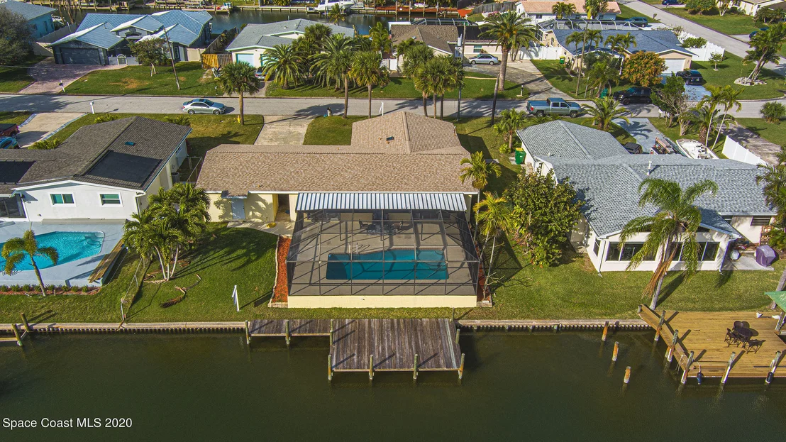 Photo of 347 Carmine Drive