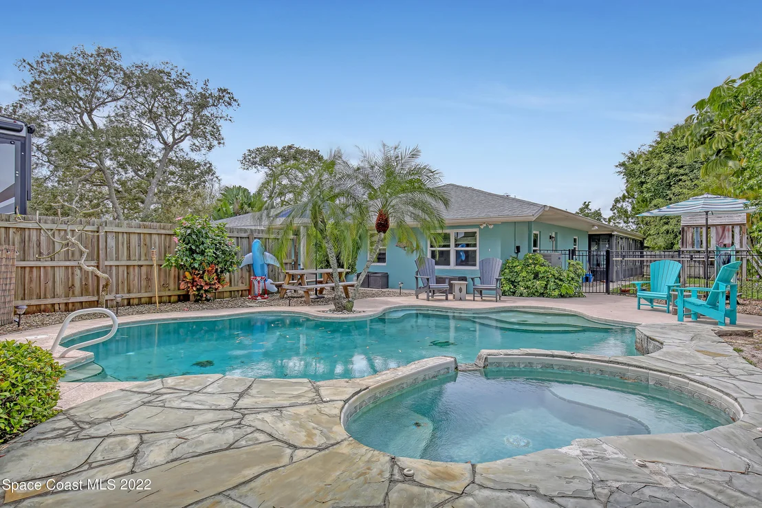 Photo of 400 Mosswood Boulevard