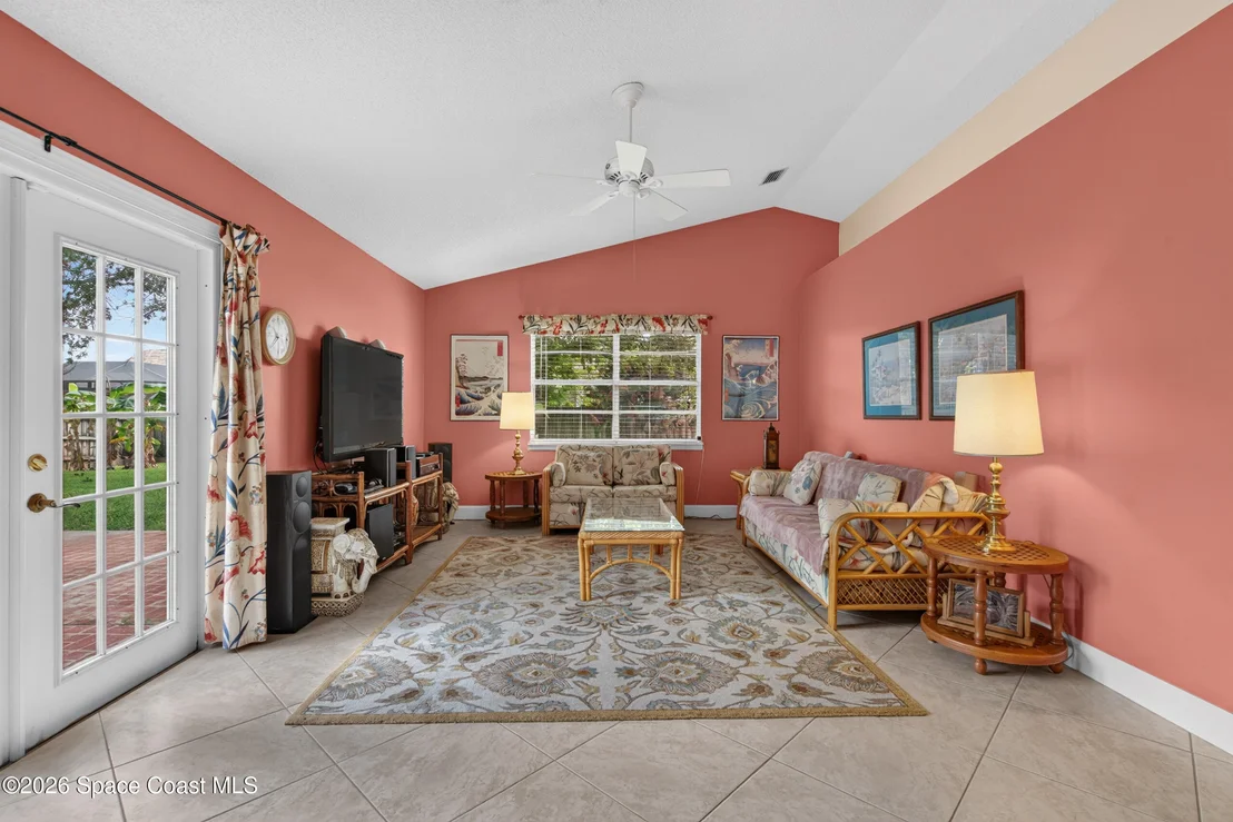 Photo of 621 Seven Gables Circle SE