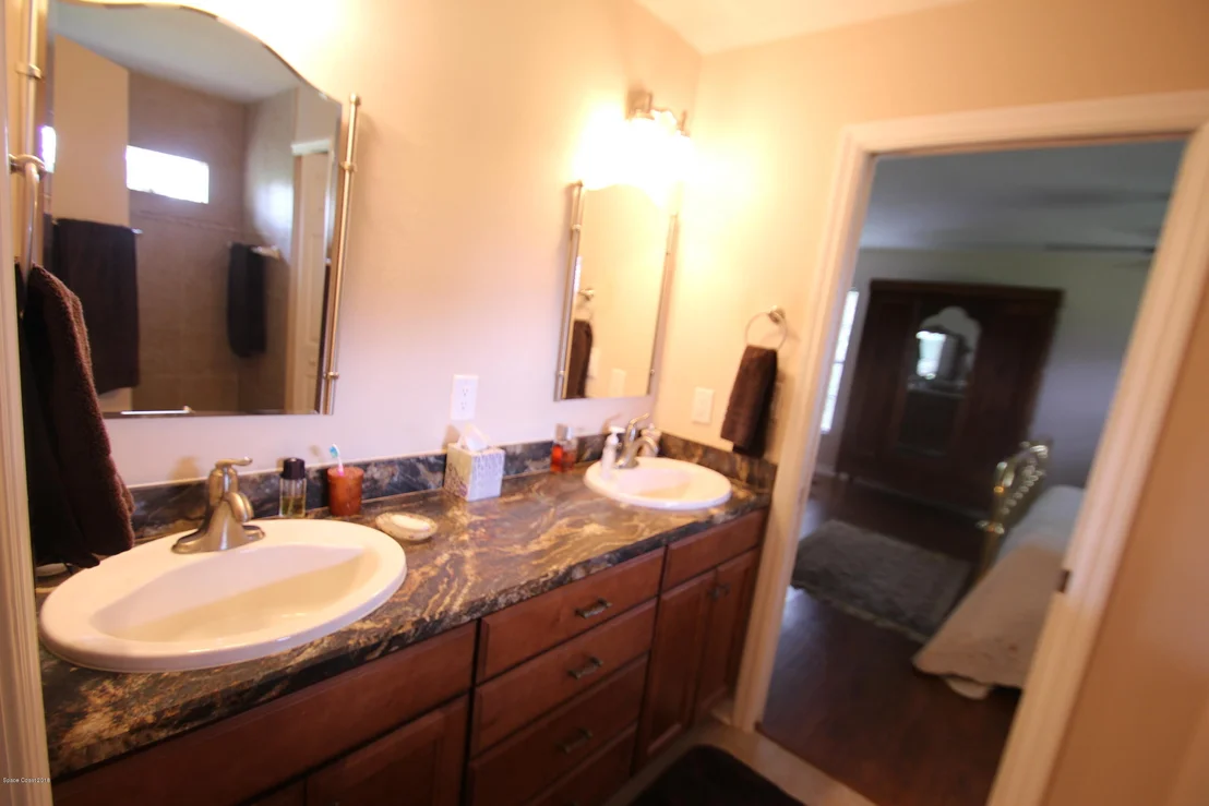Photo of 2720 Weber Road