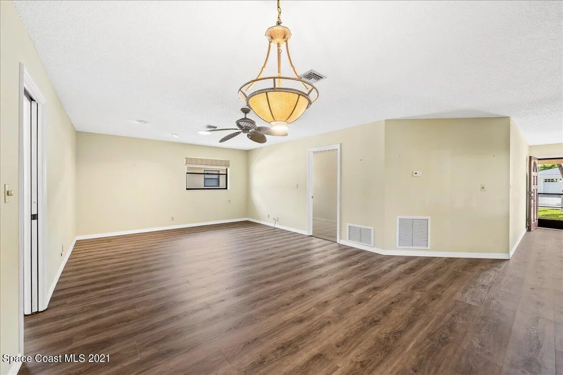 Photo of 350 Cherry Drive
