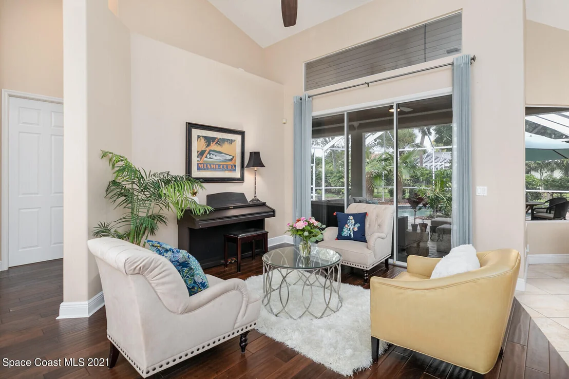 Photo of 800 Peregrine Drive
