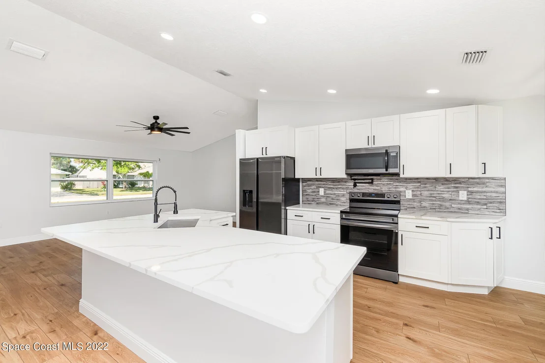 Photo of 1315 Ambra Drive