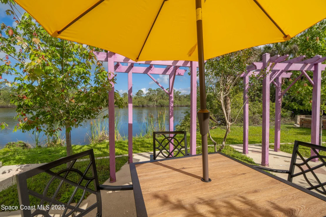 Photo of 360 Rest Haven Road