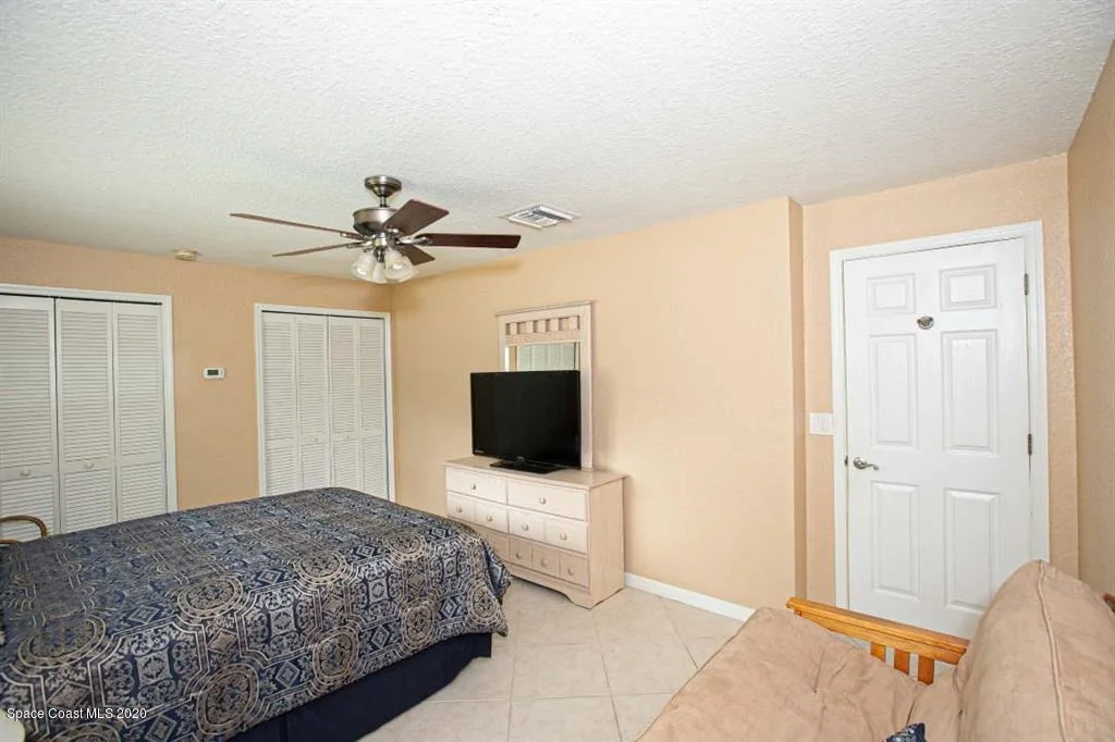 Photo of 400 Hall Road