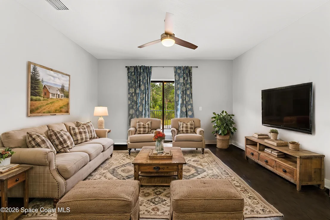 Photo of 1390 Talon Way