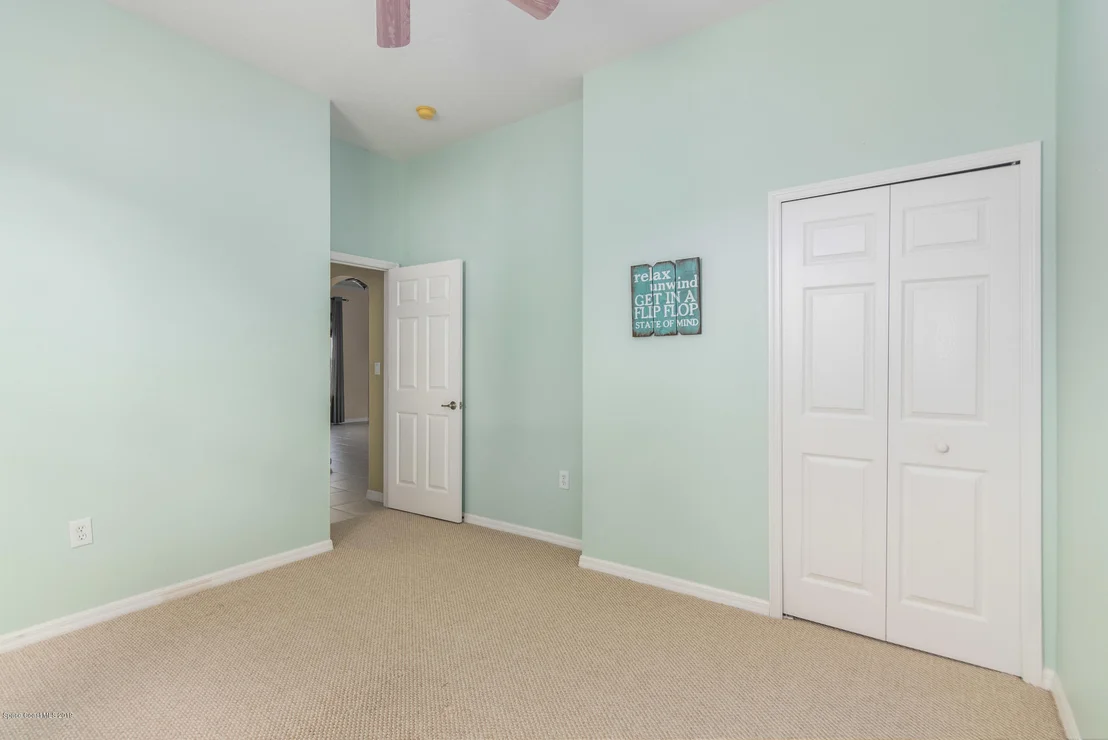 Photo of 1890 Windbrook Drive SE