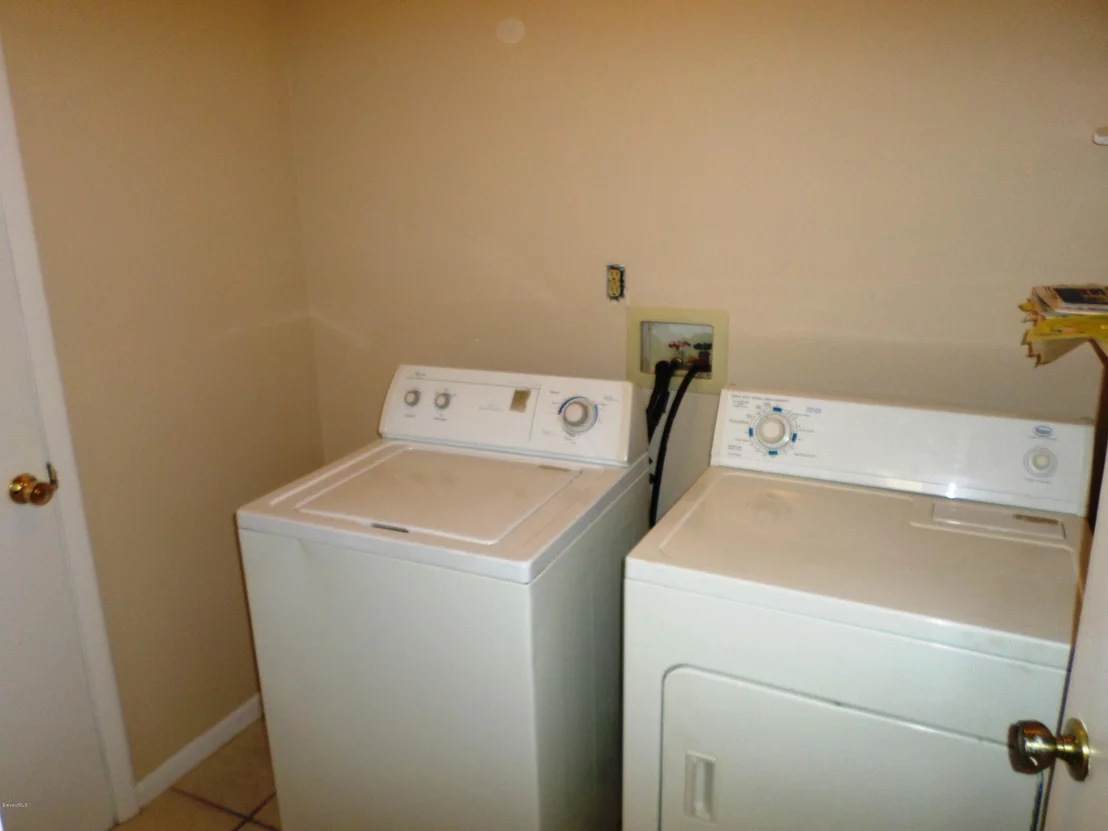 Photo of 831 Pine Shadows Avenue