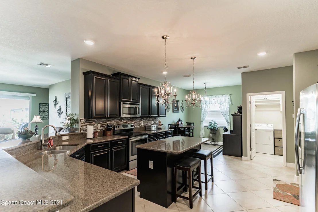 Photo of 3242 Balboa Place