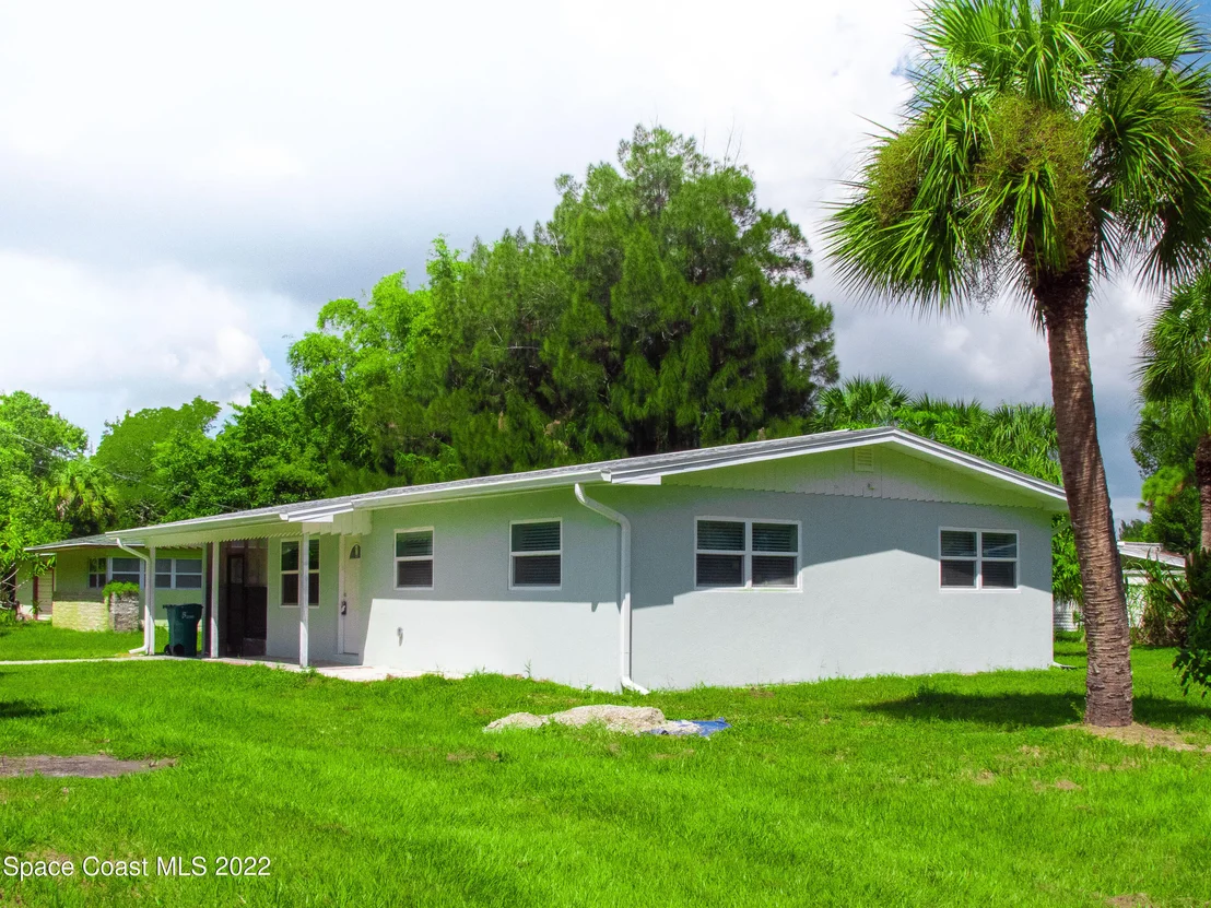 Photo of 1034 Carlton Drive