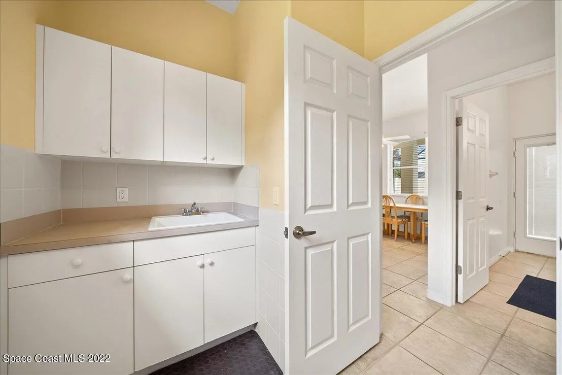 Photo of 4523 Long Lake Road