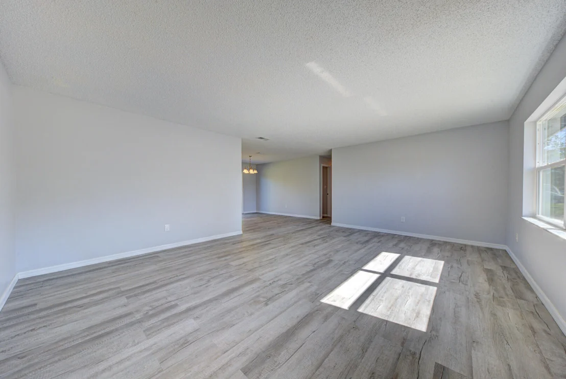 Photo of 5356 Jamaica Road