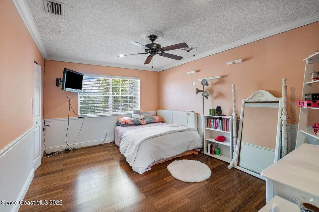 Photo of 8825 Spring Valley Drive