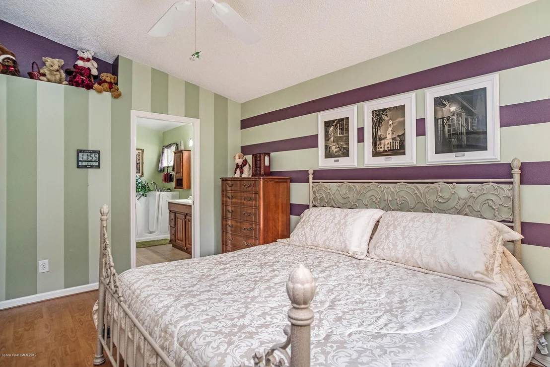 Photo of 864 Villa Drive