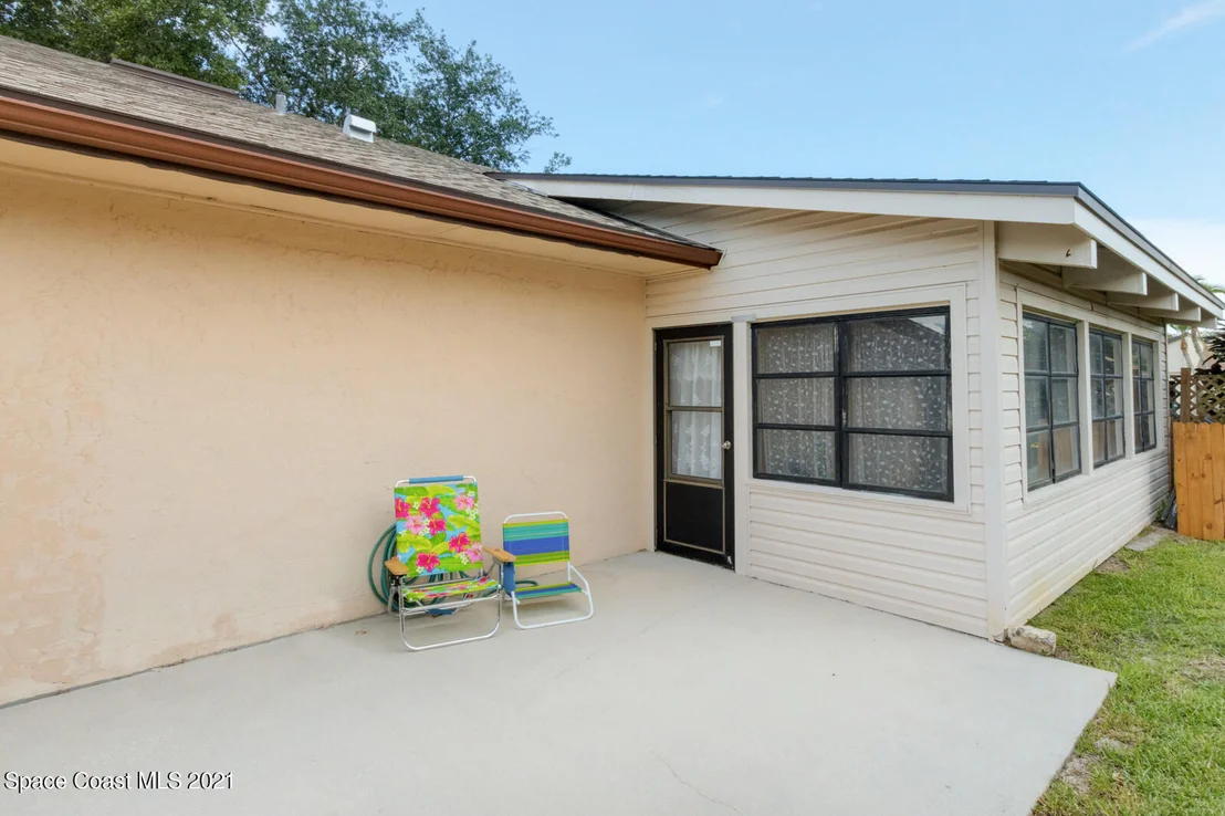 Photo of 340 Bayhead Drive