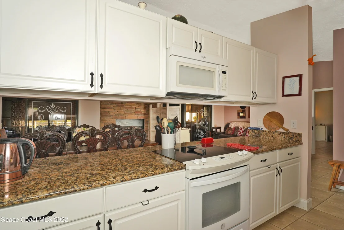 Photo of 1814 Oak Drive N