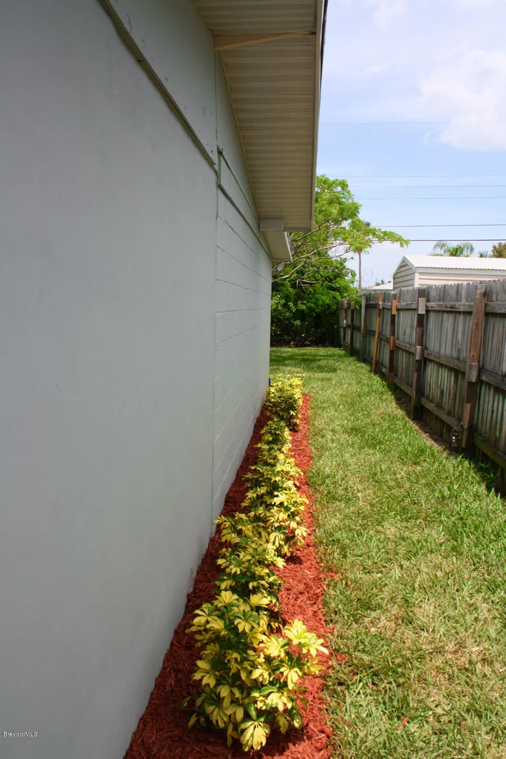 Photo of 220 Avenida Central
