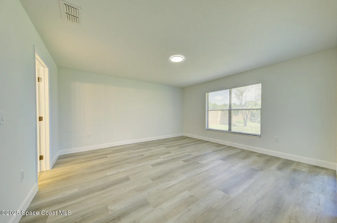 Photo of 7225 Kimball Avenue