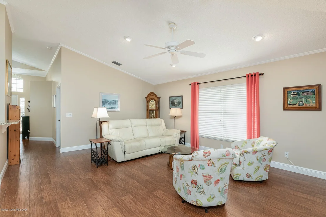 Photo of 1879 Sun Gazer Drive